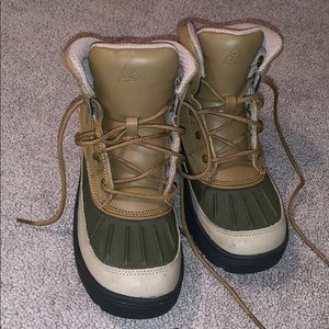 Boys ACG Nike boots